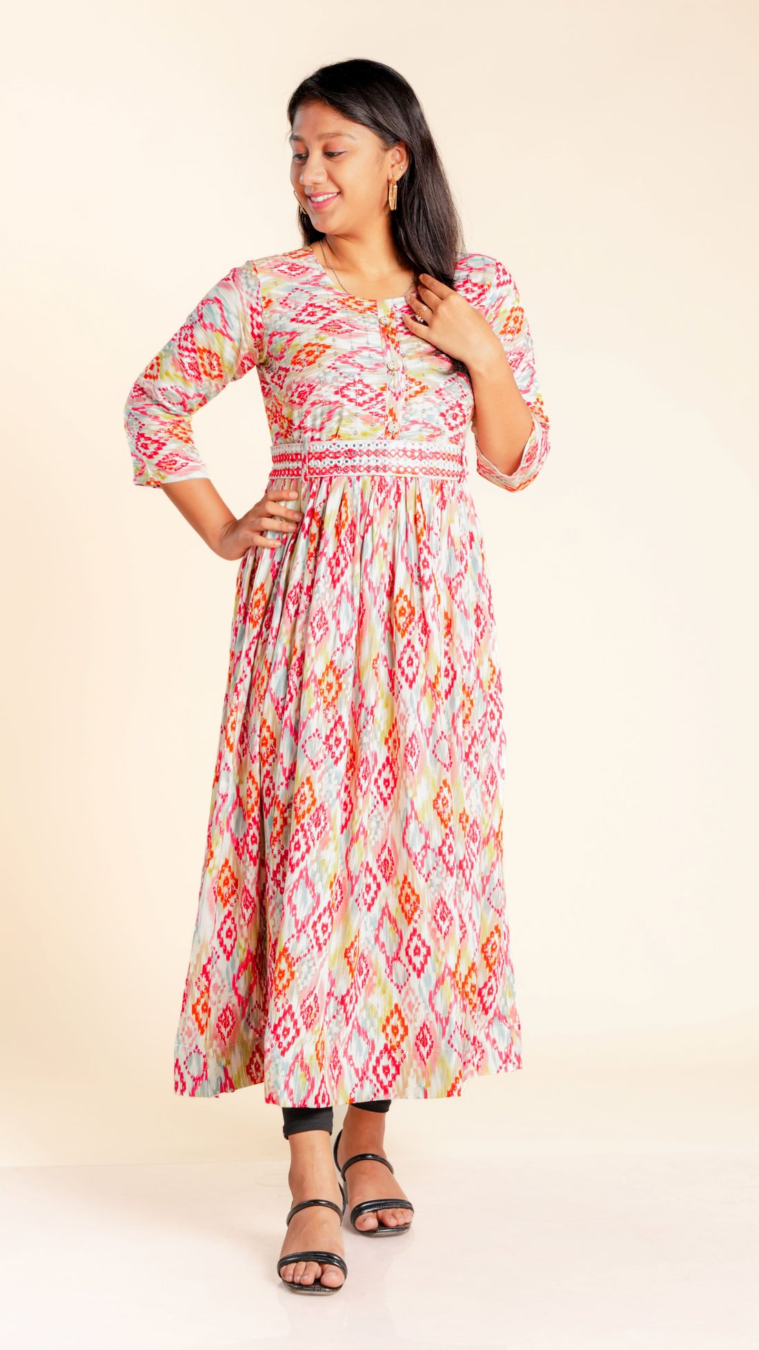 Hemangi Ghera Kurti