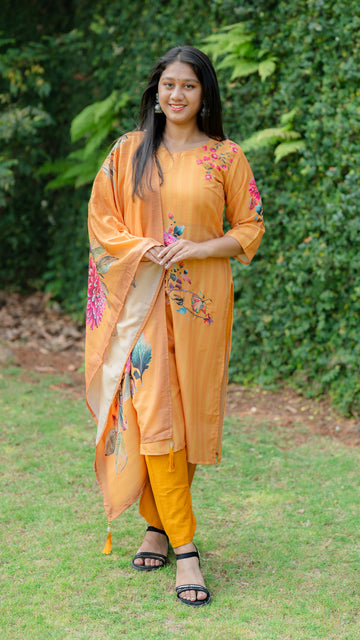 Bloom Print Kurta Pant Set