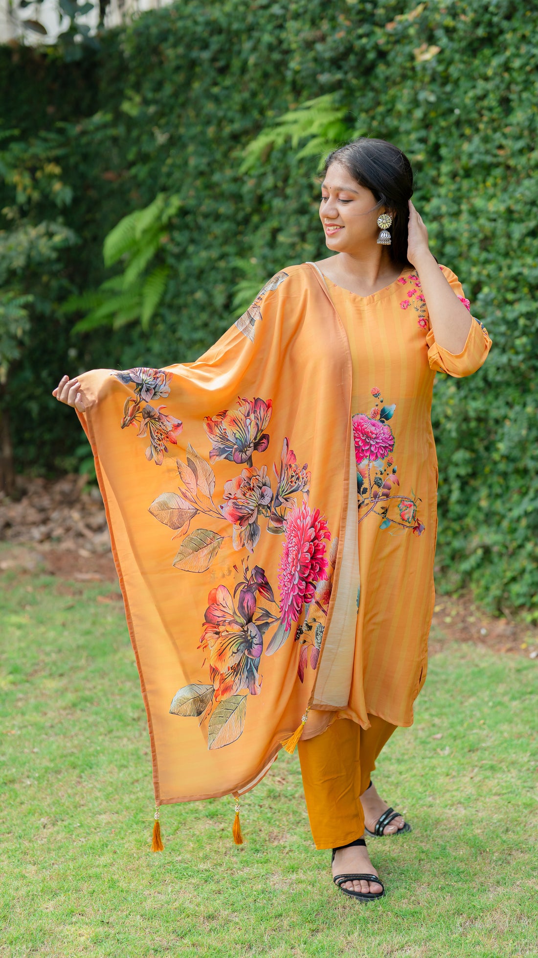 Amber Muse Suit Set