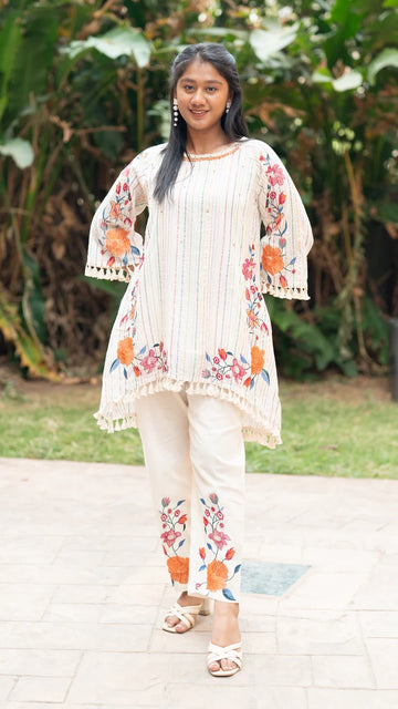 Women’s Floral Printed Co-ord Set  Round Neck 3/4 Sleeves & Scalloped Hem