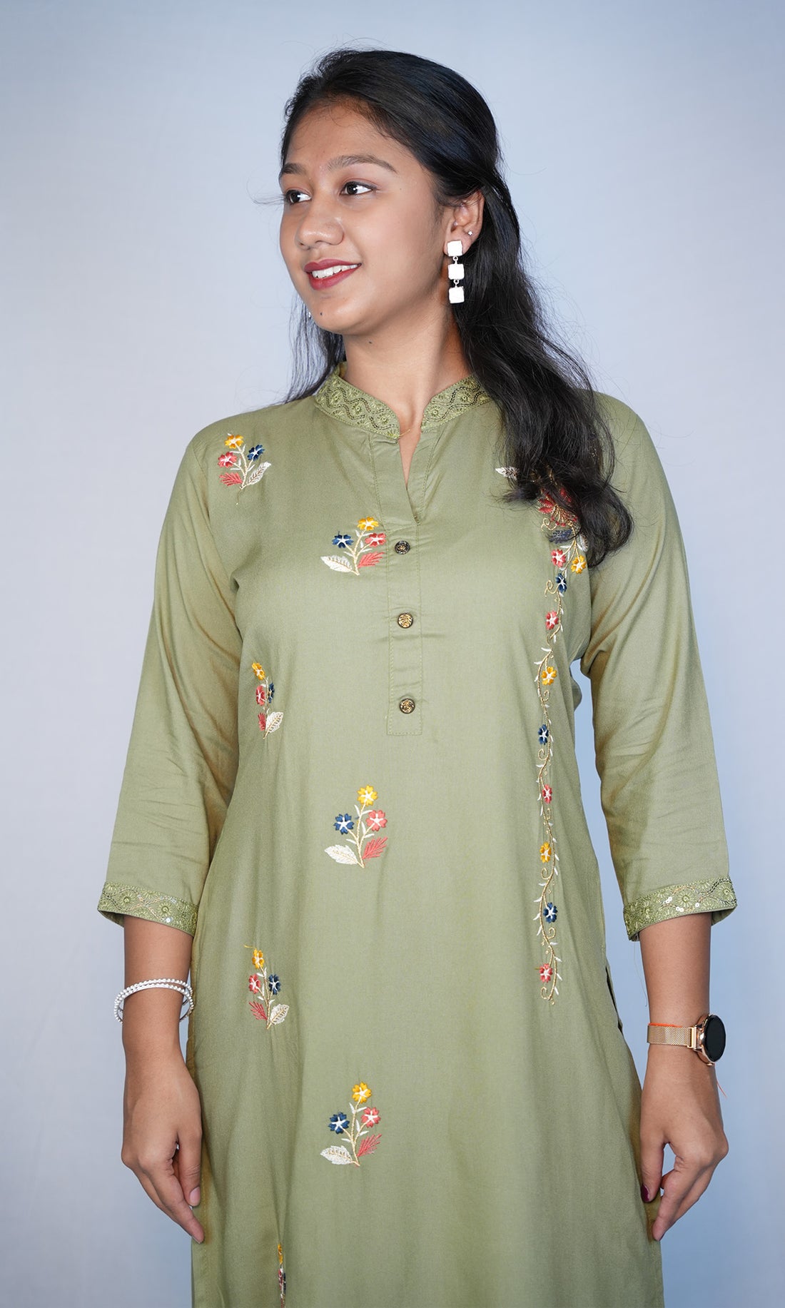 Chinese Collar Kurta with Floral Coloured Embroidery