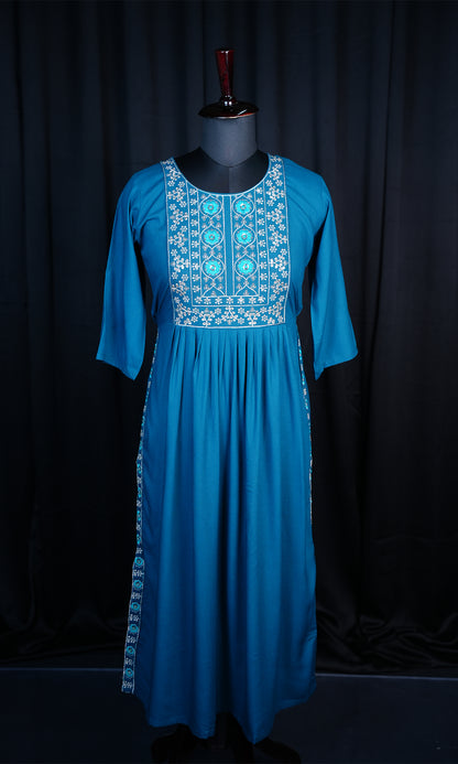 Nyra Cut Reyon Flare Kurti