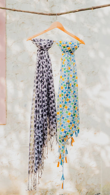 Elegant Mars Scarf Combo