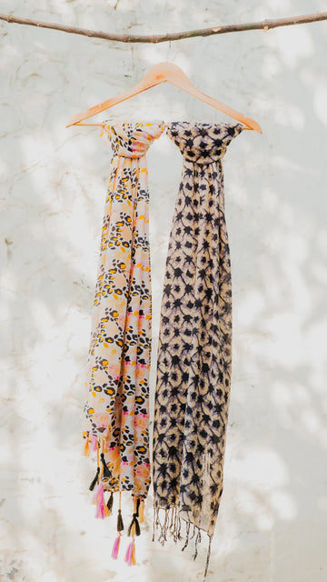 Elegant Mars Scarf Combo