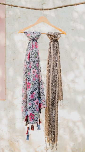Elegant Mars Scarf Combo