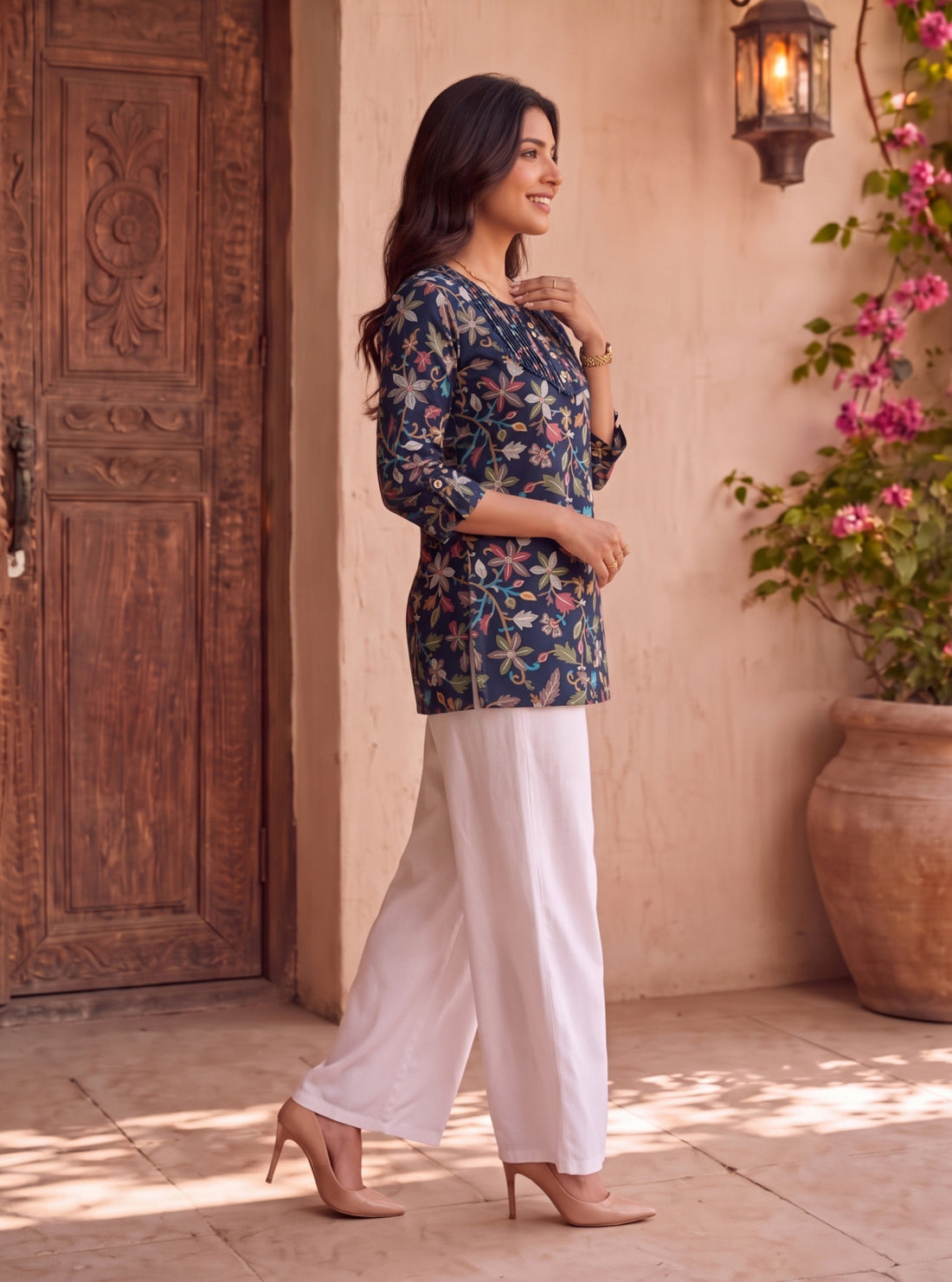 Floral Printed Short Kurti Round Neck 3/4 Sleeves