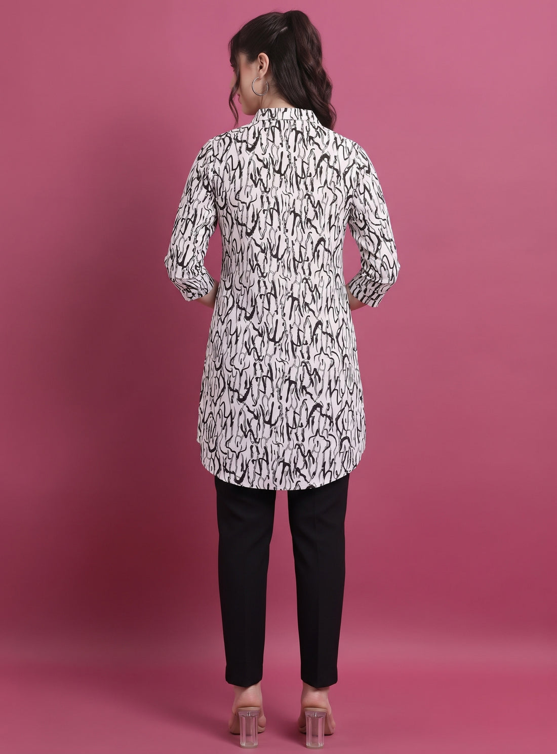 Collared Neck Printed Short Kurti