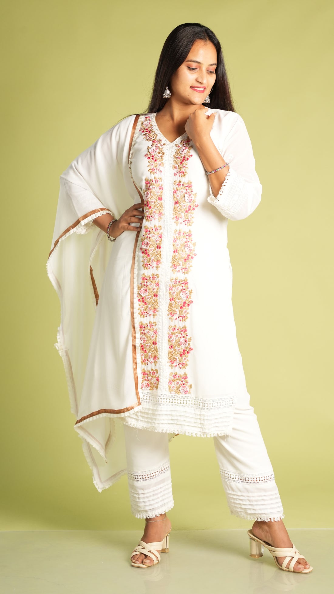 Kashmiri Lace Work Suit Set