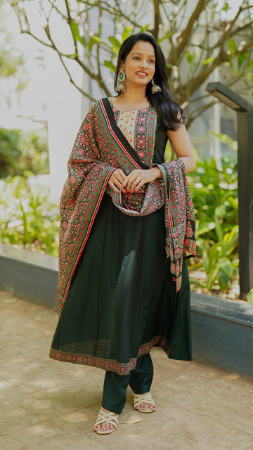 Olive Aura Suit Set