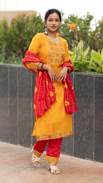 Thread Work Bandhej Suit Set